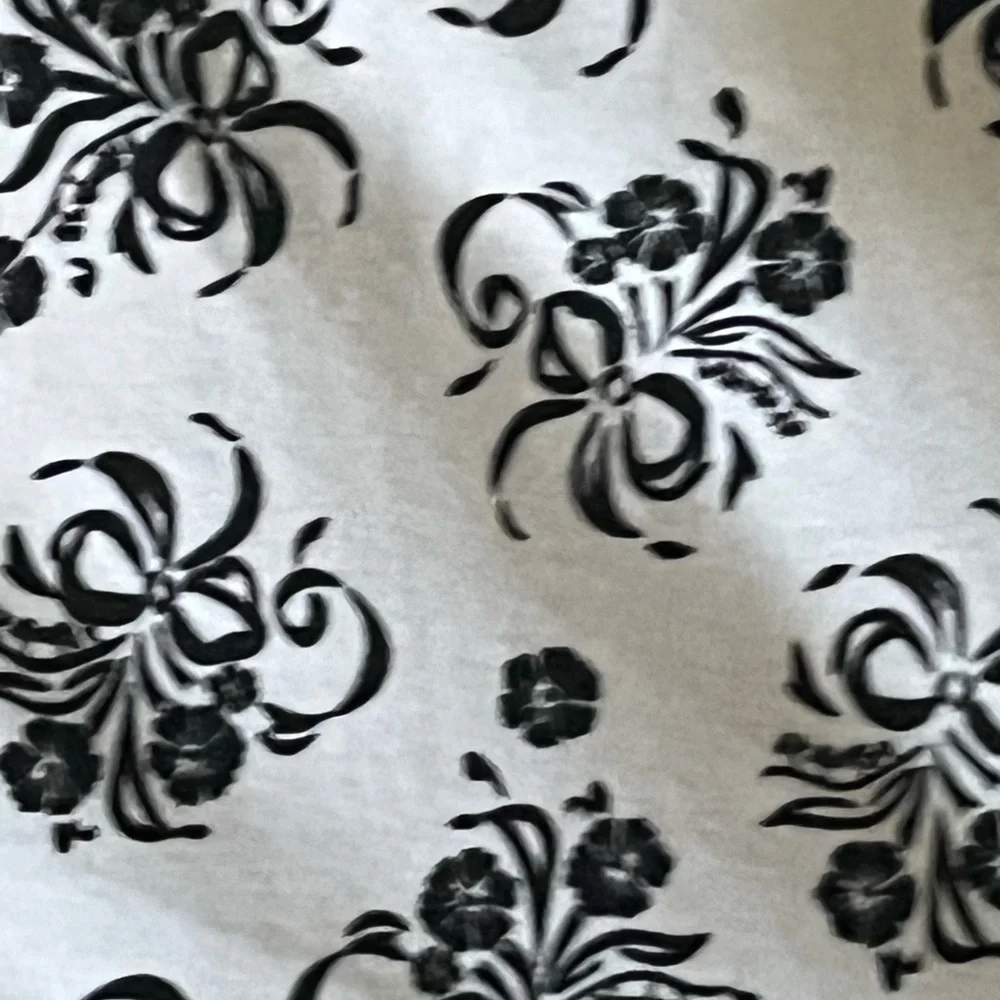 Black & White Remnant Fabric/Firm Price